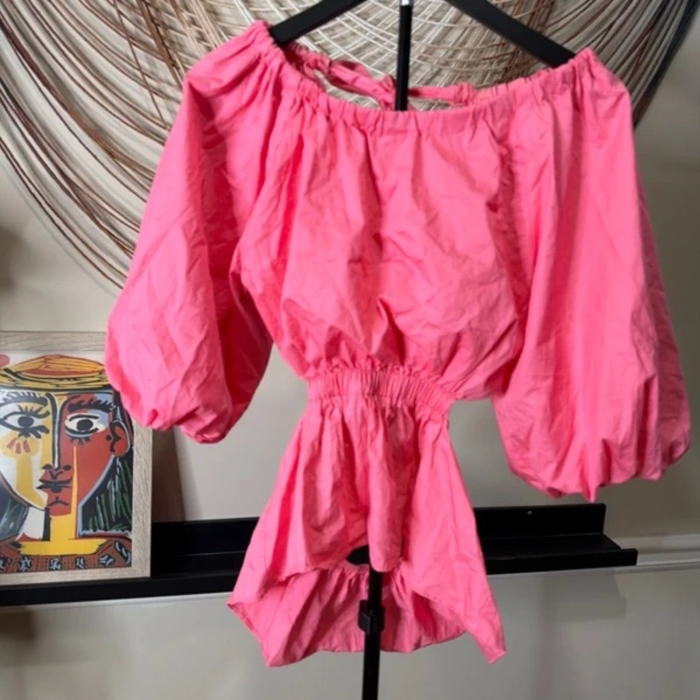 4SI3NNA Bright Pink Off-Shoulder Peasant Tunic